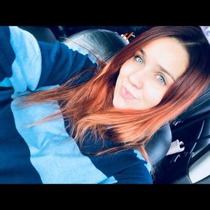 Meet your Posher, Emily